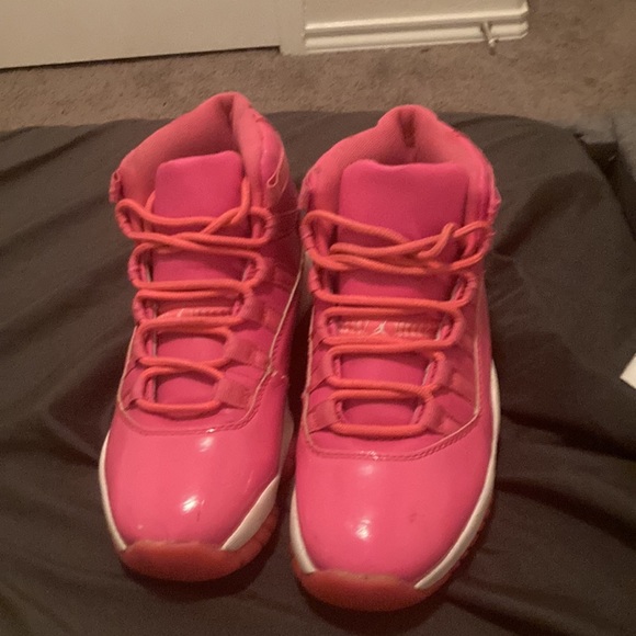 Pink Jordan 6 - Picture 4 of 4